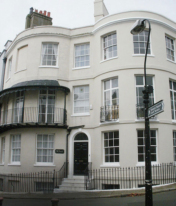 Foyle's house: 31 Croft Road